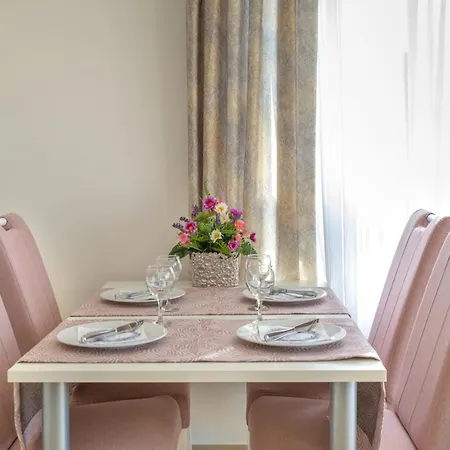 Palace Apartament *